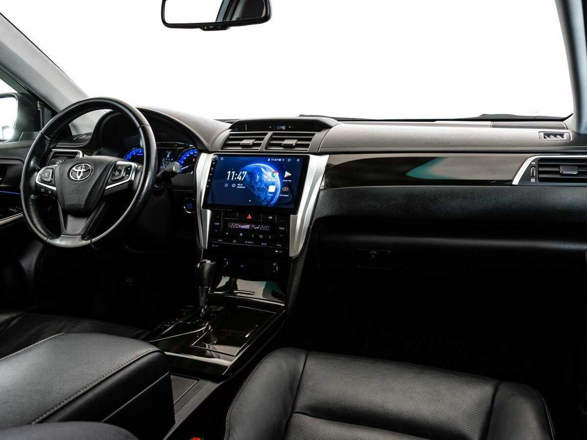 Toyota Camry с пробегом — 2015 год. Фото: #7