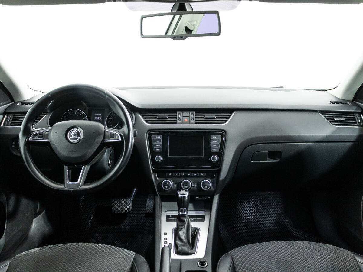 Skoda Octavia с пробегом — 2013 год. Фото: #12