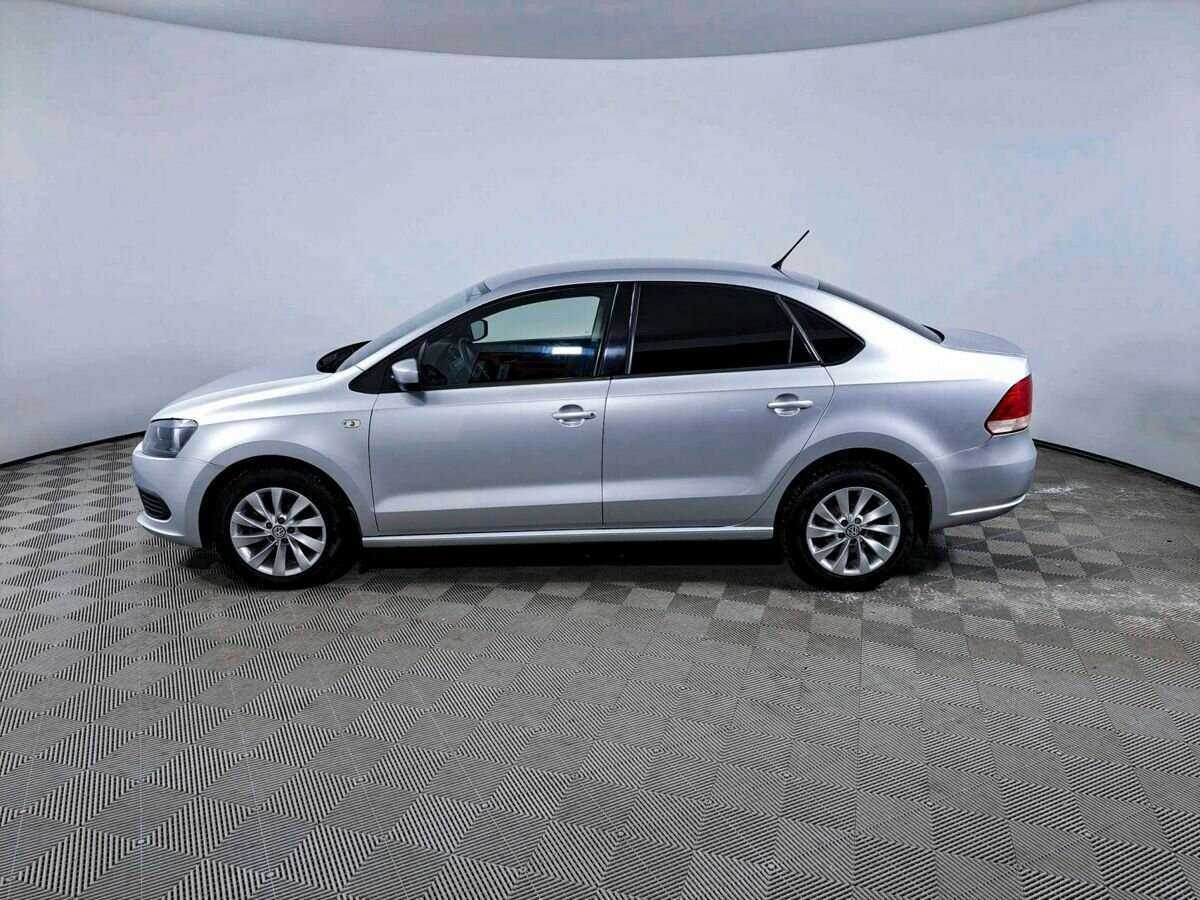 Volkswagen Polo с пробегом — 2014 год. Фото: #7