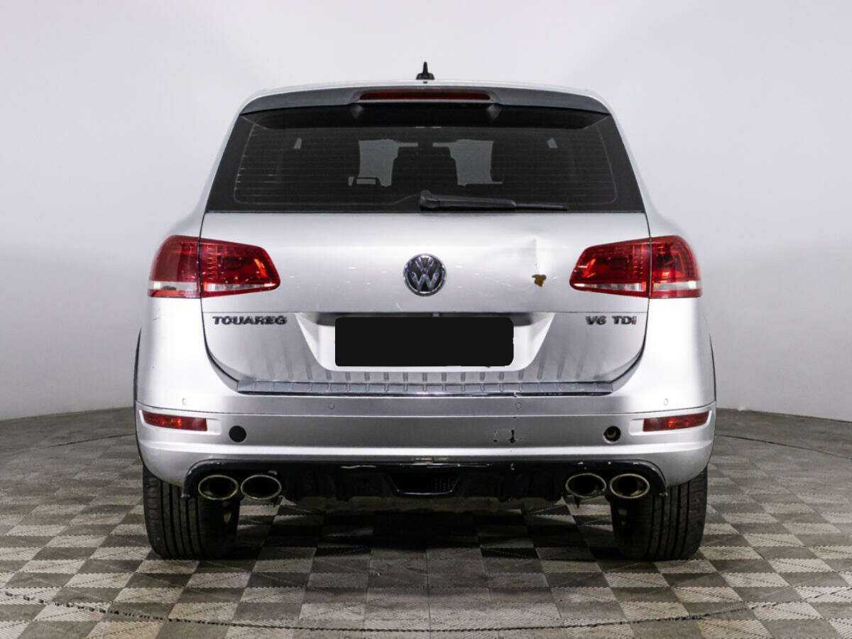 Volkswagen Touareg с пробегом — 2012 год. Фото: #5
