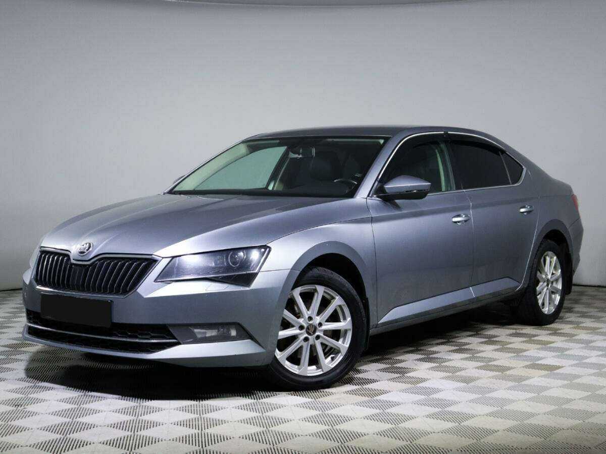 Skoda Superb с пробегом — 2015 год. Фото: #0