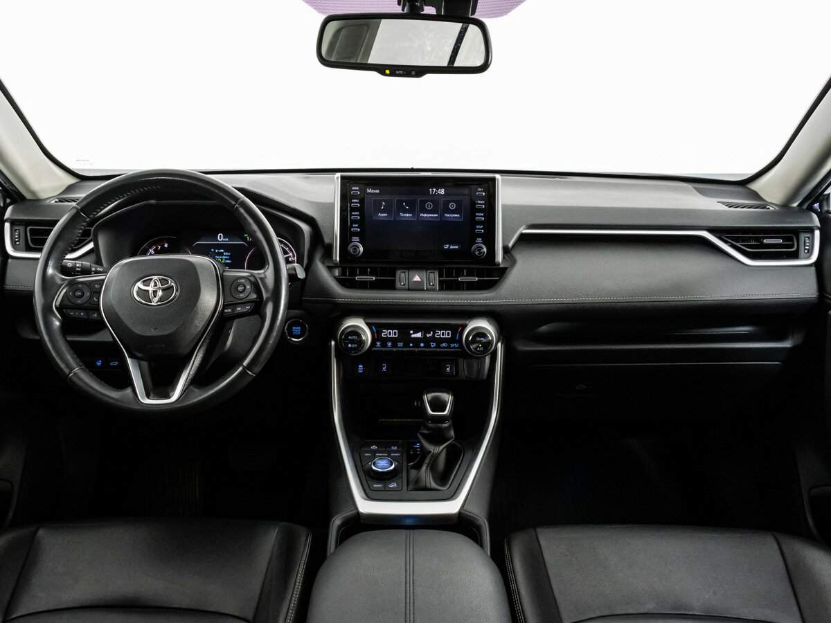 Toyota RAV4 с пробегом — 2020 год. Фото: #7