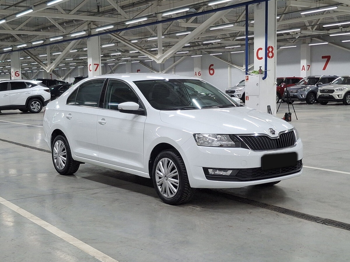 Skoda Rapid с пробегом — 2018 год. Фото: #2