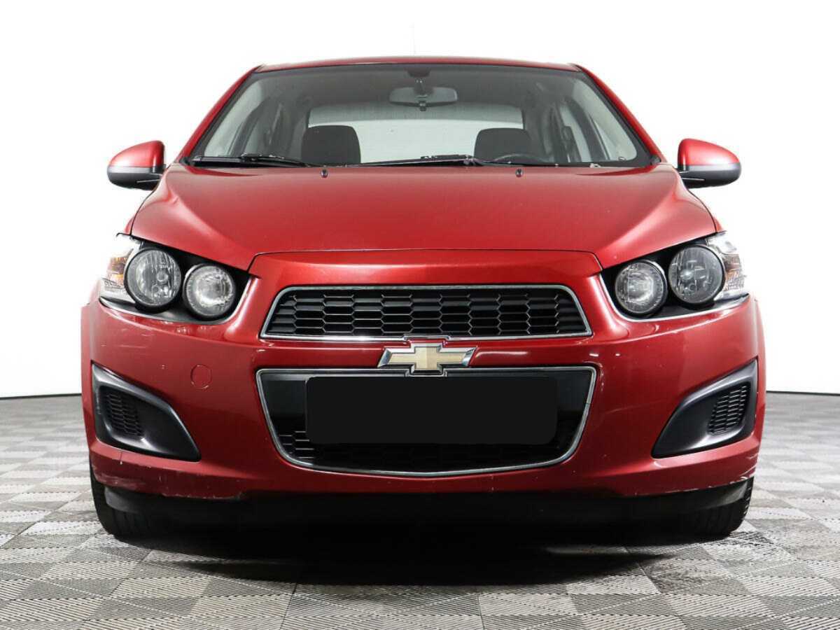 Chevrolet Aveo с пробегом — 2012 год. Фото: #0