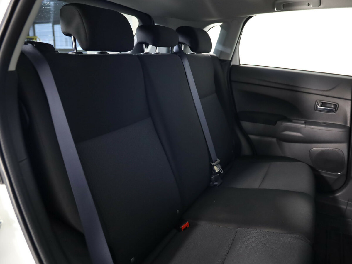 Mitsubishi ASX с пробегом — 2012 год. Фото: #15