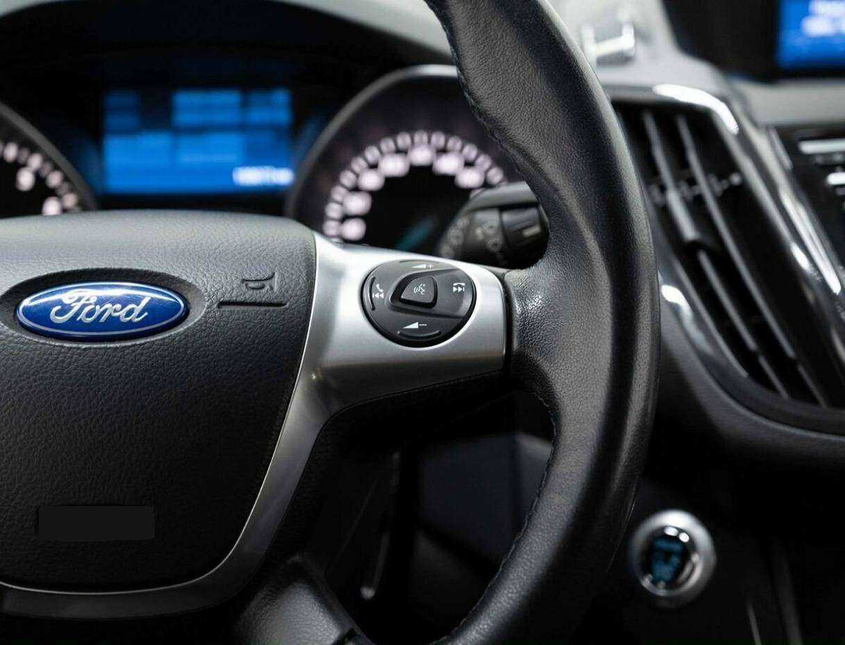 Ford Kuga с пробегом — 2014 год. Фото: #15