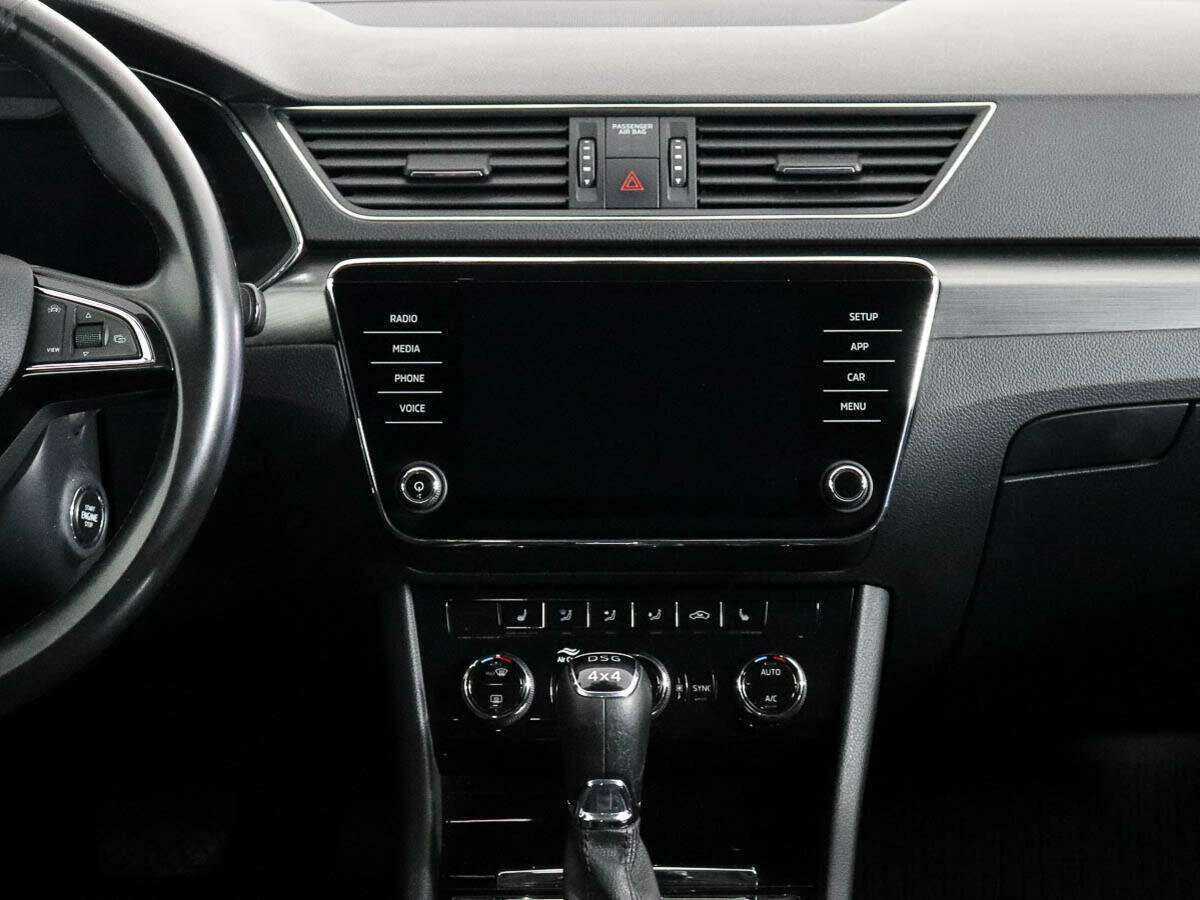 Skoda Superb с пробегом — 2019 год. Фото: #12