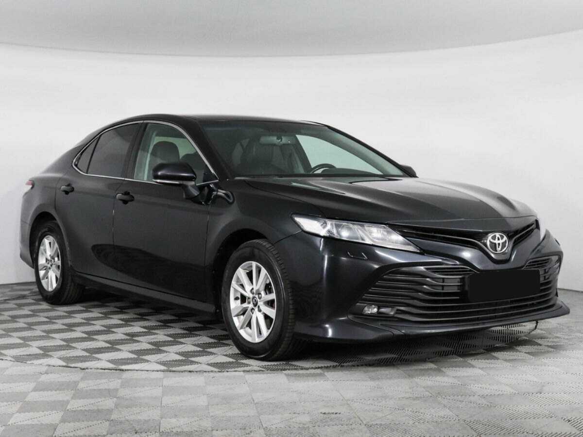 Toyota Camry с пробегом — 2019 год. Фото: #2