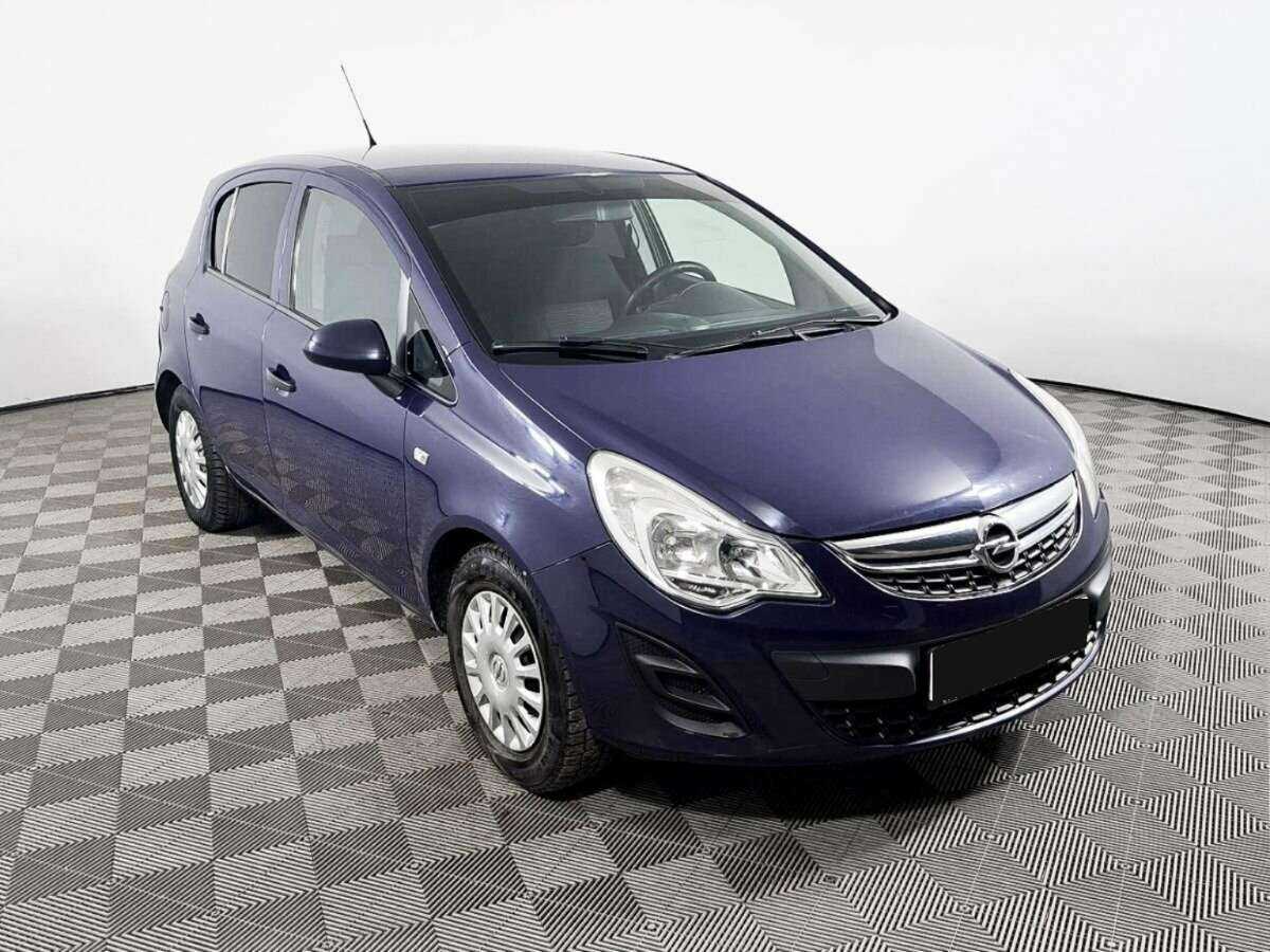 Opel Corsa с пробегом — 2012 год. Фото: #2