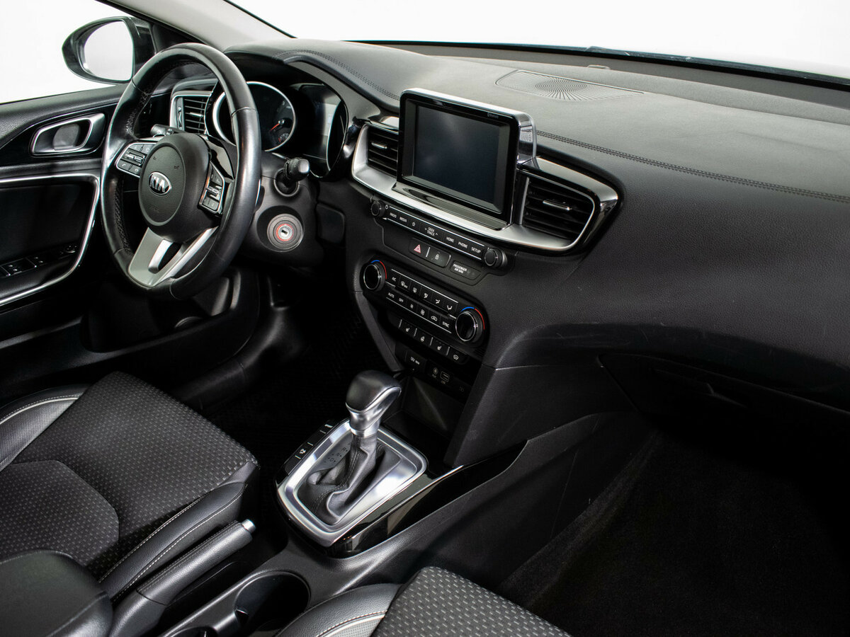 Kia Ceed с пробегом — 2018 год. Фото: #9