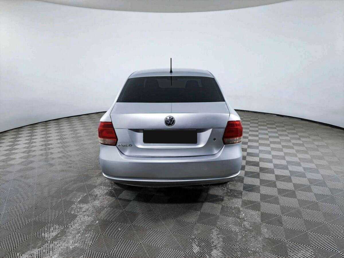 Volkswagen Polo с пробегом — 2014 год. Фото: #5