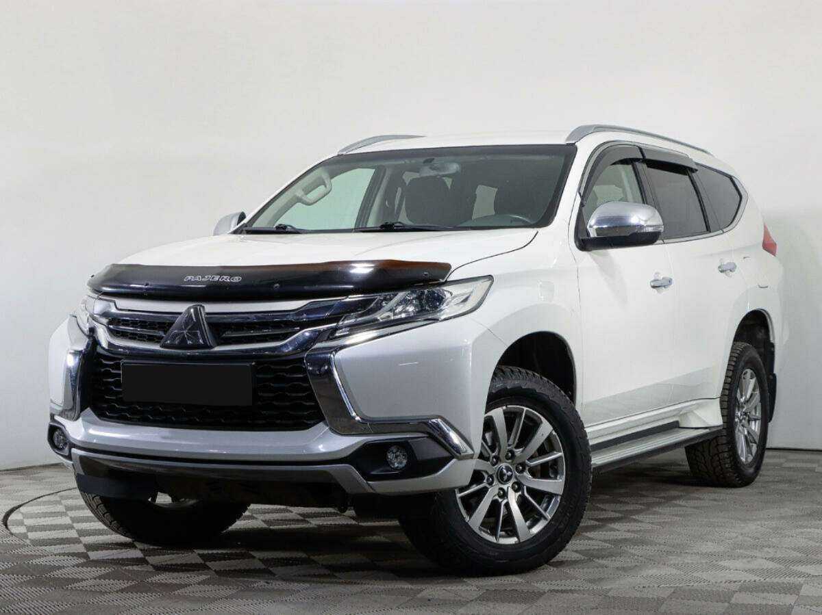 Mitsubishi Pajero Sport с пробегом — 2018 год. Фото: #0