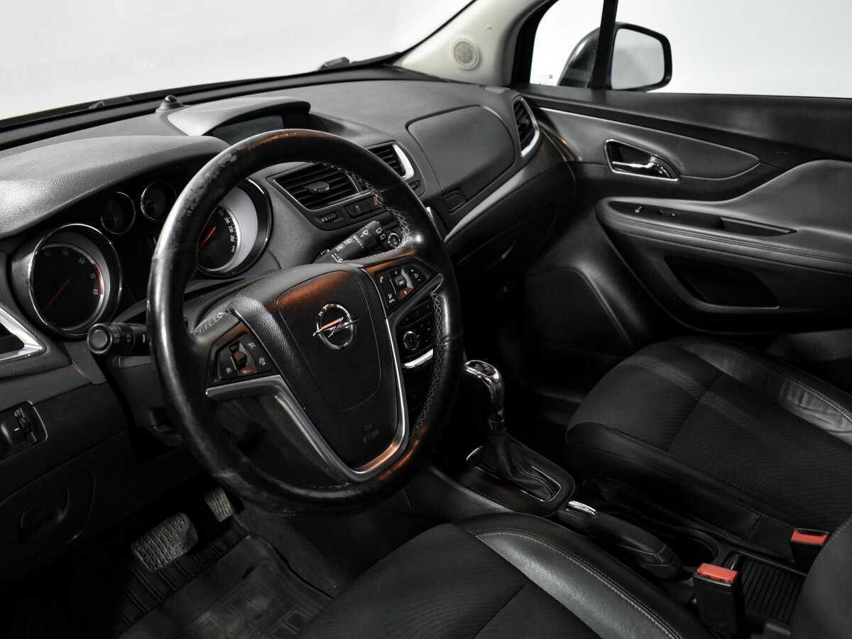 Opel Mokka с пробегом — 2013 год. Фото: #8
