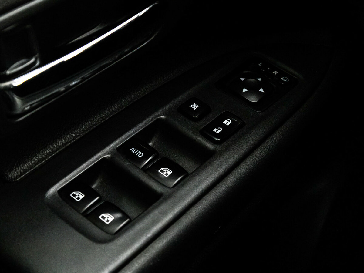 Mitsubishi Outlander с пробегом — 2015 год. Фото: #13