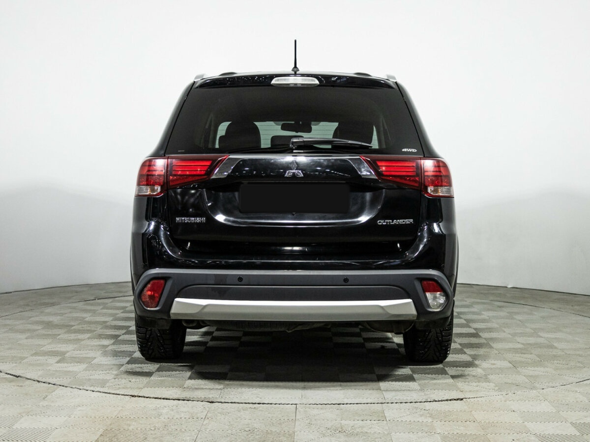 Mitsubishi Outlander с пробегом — 2016 год. Фото: #4