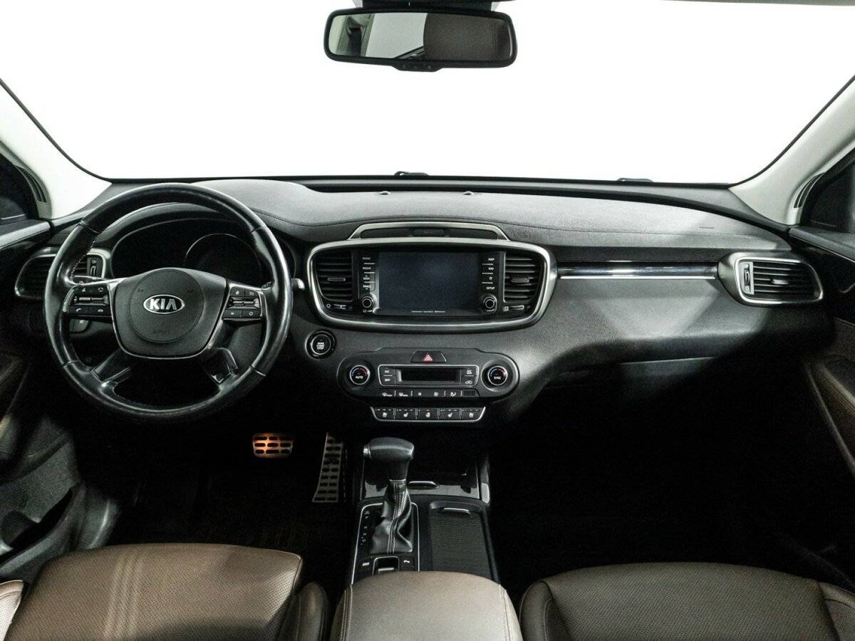 Kia Sorento с пробегом — 2018 год. Фото: #11