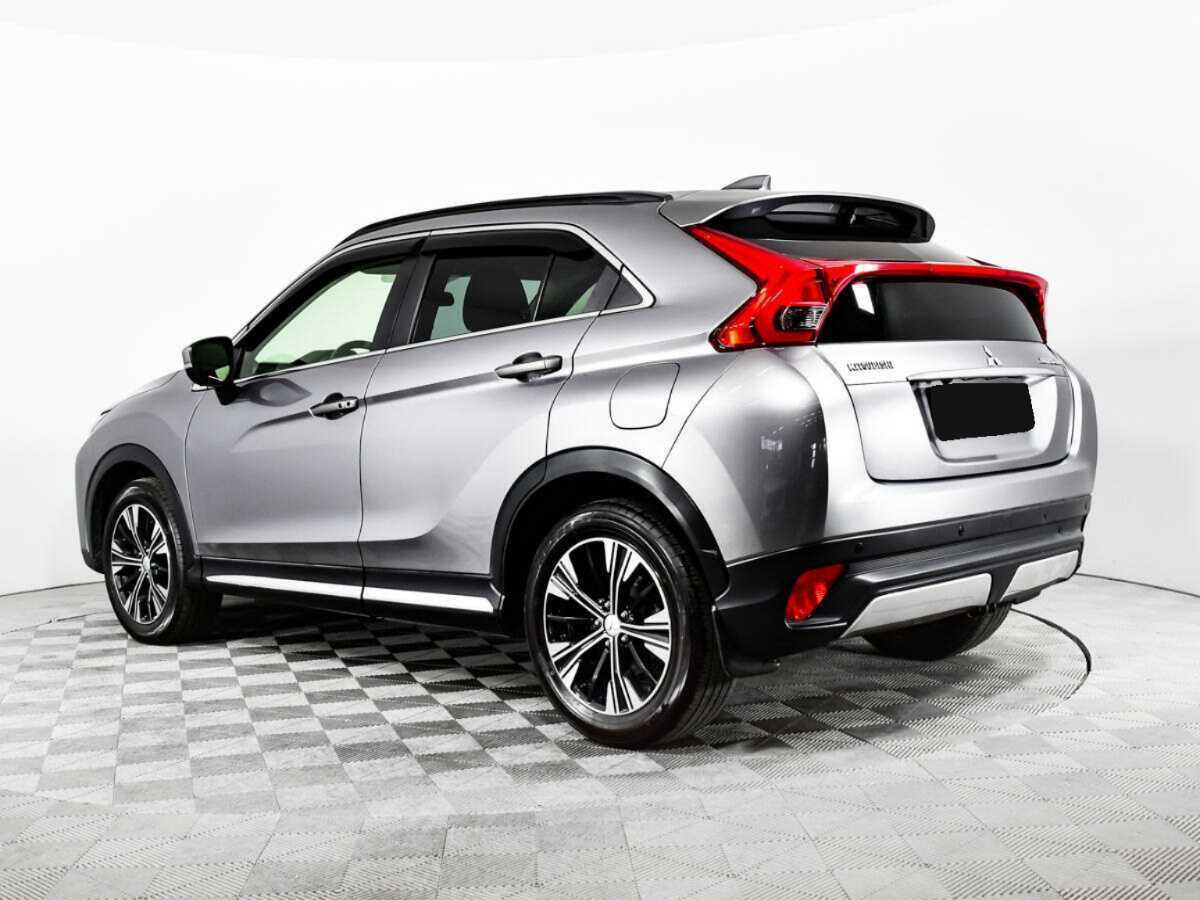 Mitsubishi Eclipse Cross с пробегом — 2018 год. Фото: #6