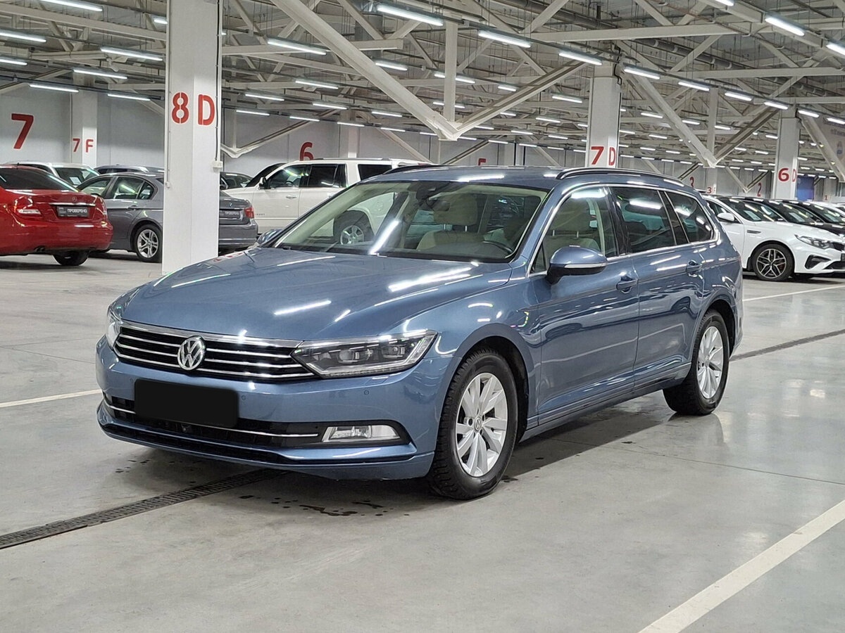 Volkswagen Passat с пробегом — 2018 год. Фото: #0