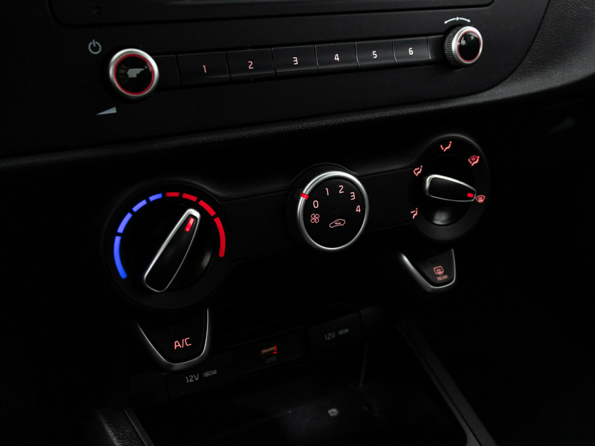 Kia Rio с пробегом — 2021 год. Фото: #13