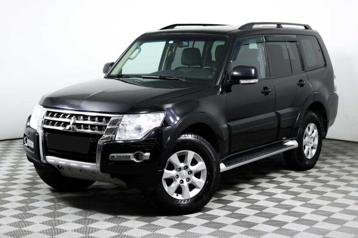 Mitsubishi Pajero с пробегом — 2018 год. Посмотреть фото