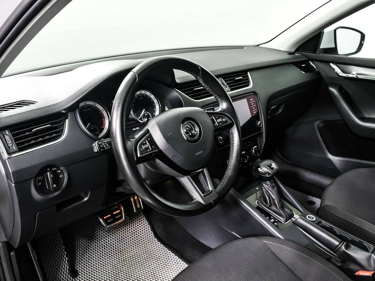 Skoda Octavia с пробегом — 2017 год. Фото: #12