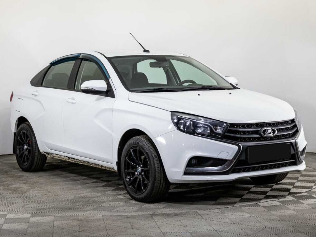 Lada (ВАЗ) Vesta с пробегом — 2017 год. Фото: #2