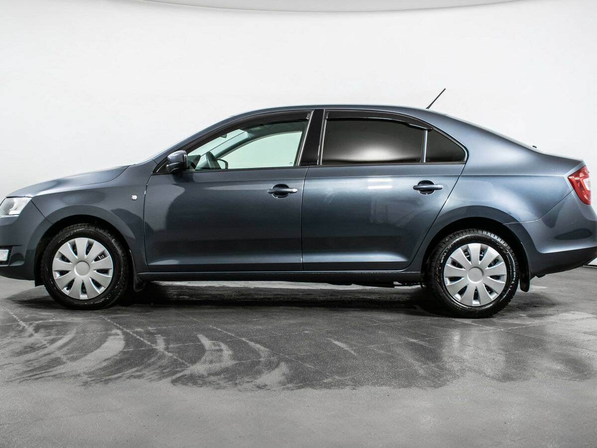 Skoda Rapid с пробегом — 2014 год. Фото: #6