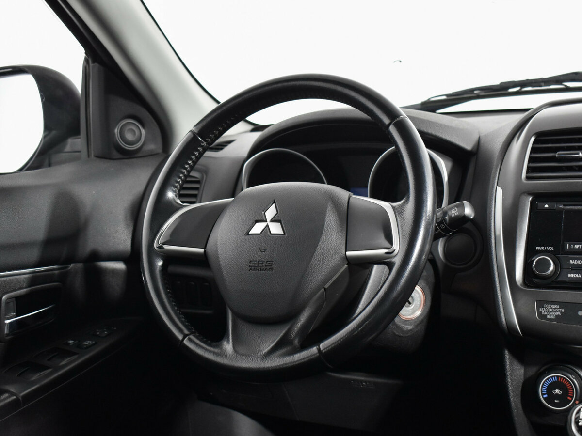 Mitsubishi ASX с пробегом — 2013 год. Фото: #13
