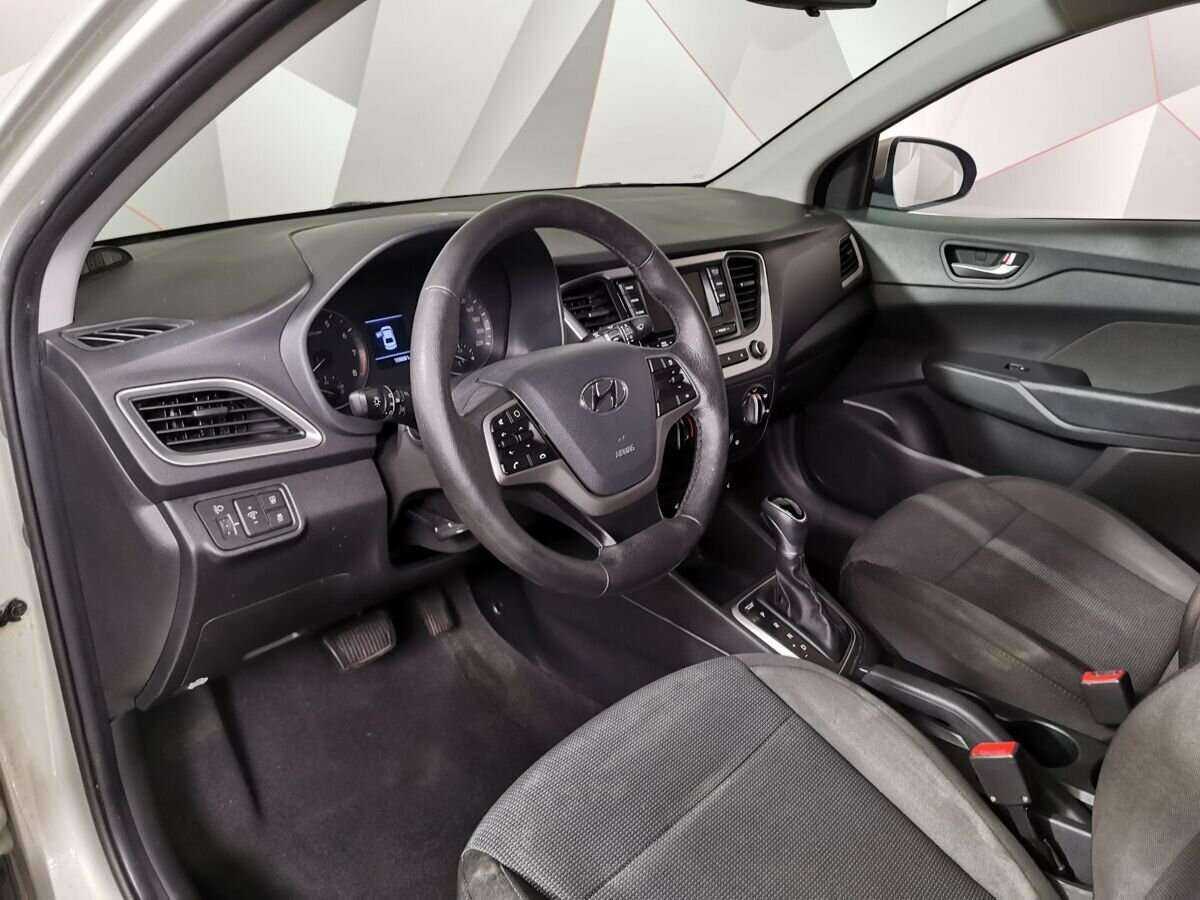 Hyundai Solaris с пробегом — 2017 год. Фото: #13