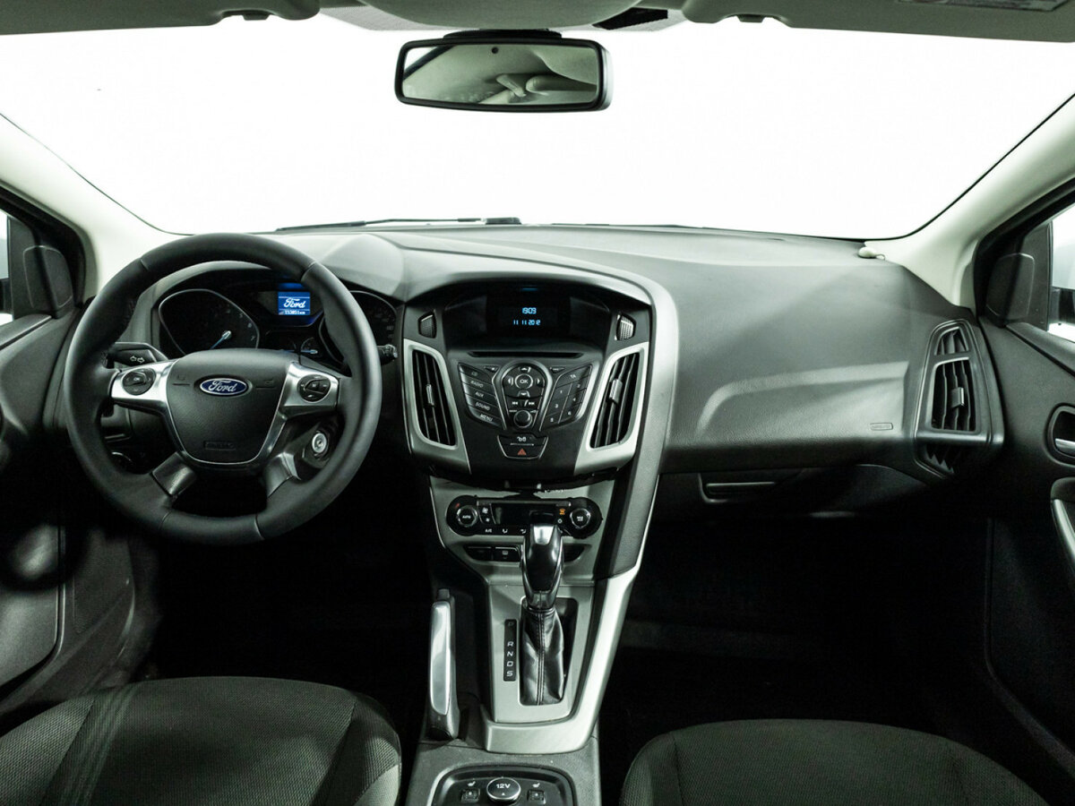 Ford Focus с пробегом — 2012 год. Фото: #12