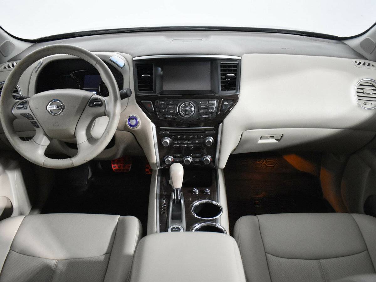 Nissan Pathfinder с пробегом — 2014 год. Фото: #12