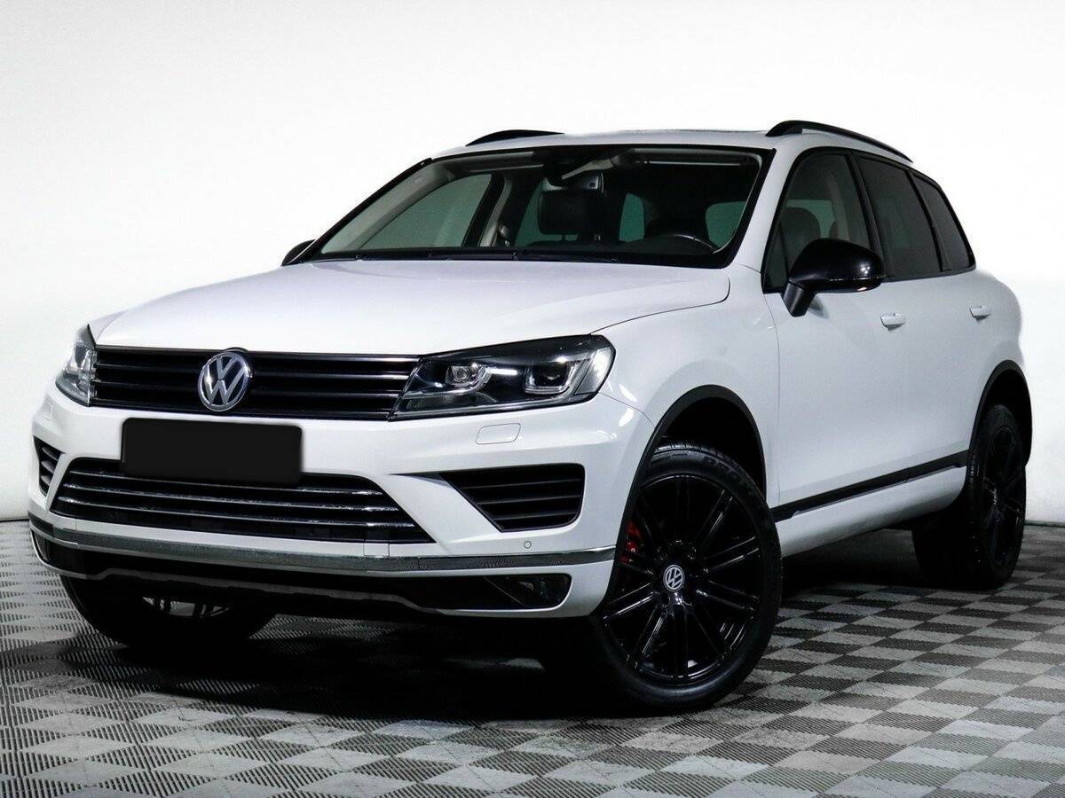 Volkswagen Touareg с пробегом — 2015 год. Фото: #0