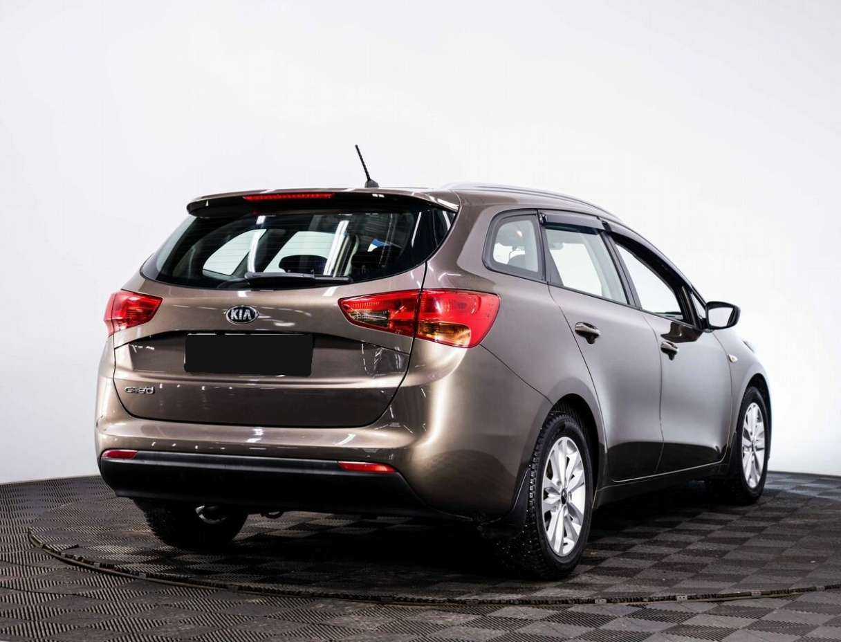 Kia Ceed с пробегом — 2014 год. Фото: #5