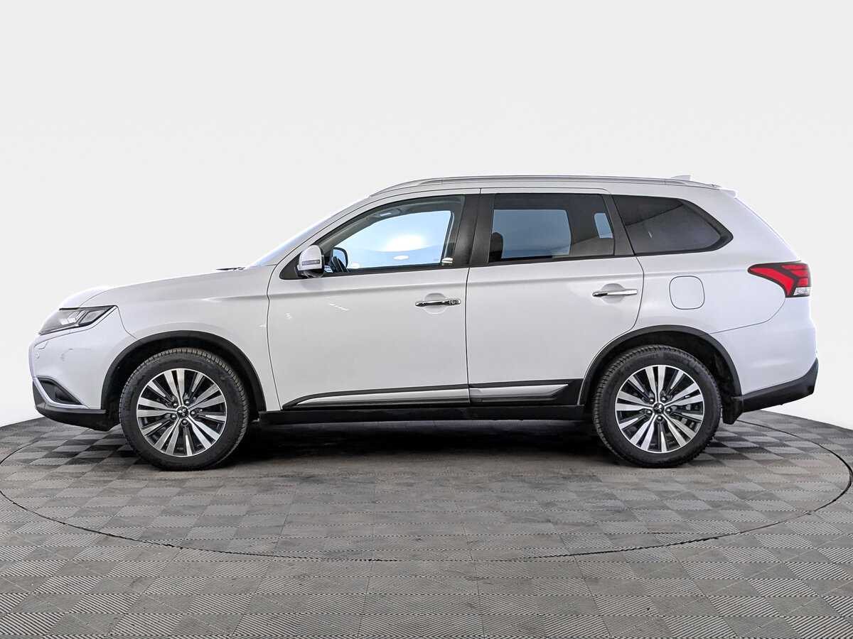 Mitsubishi Outlander с пробегом — 2021 год. Фото: #7