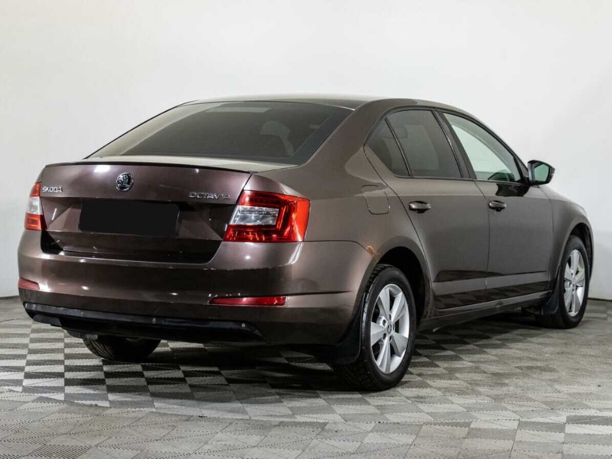 Skoda Octavia с пробегом — 2015 год. Фото: #3