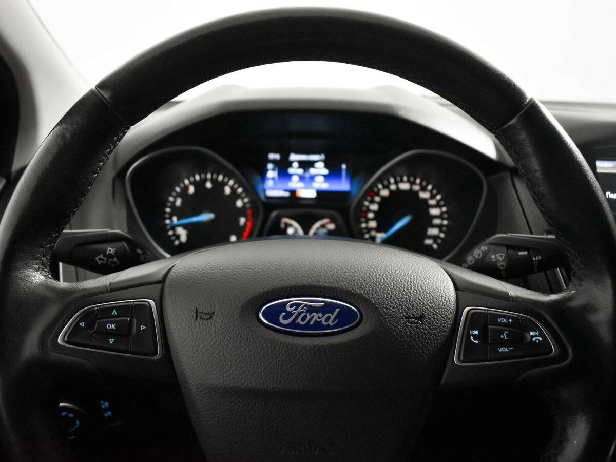 Ford Focus с пробегом — 2016 год. Фото: #16