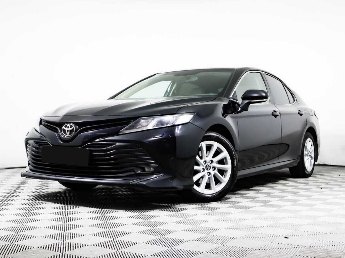 Toyota Camry с пробегом — 2019 год. Посмотреть фото