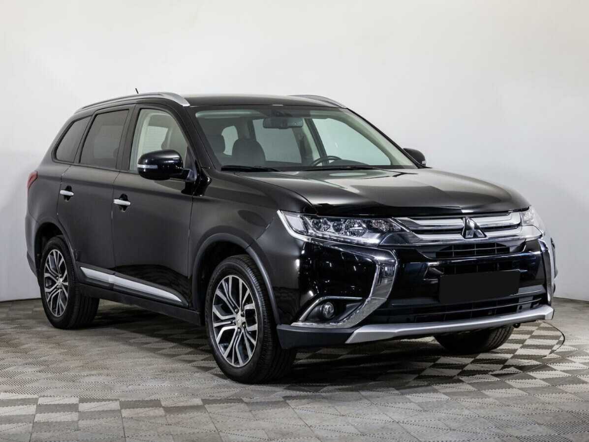 Mitsubishi Outlander с пробегом — 2015 год. Фото: #2