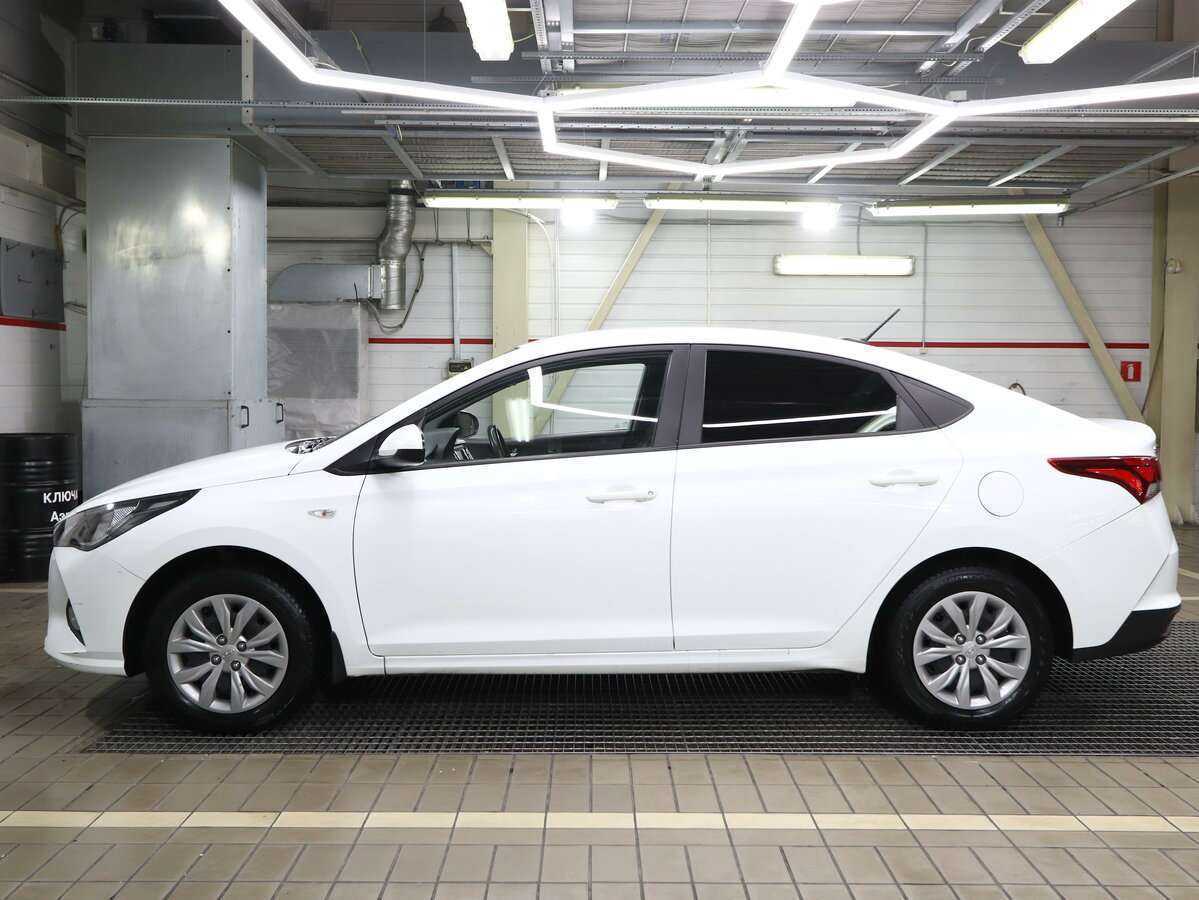 Hyundai Solaris с пробегом — 2020 год. Фото: #7