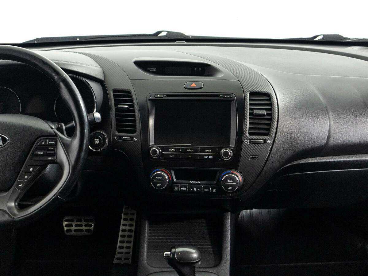 Kia Cerato с пробегом — 2014 год. Фото: #13