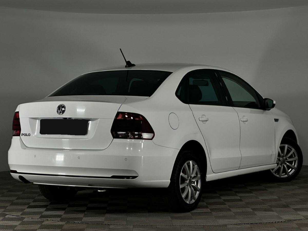 Volkswagen Polo с пробегом — 2018 год. Фото: #1