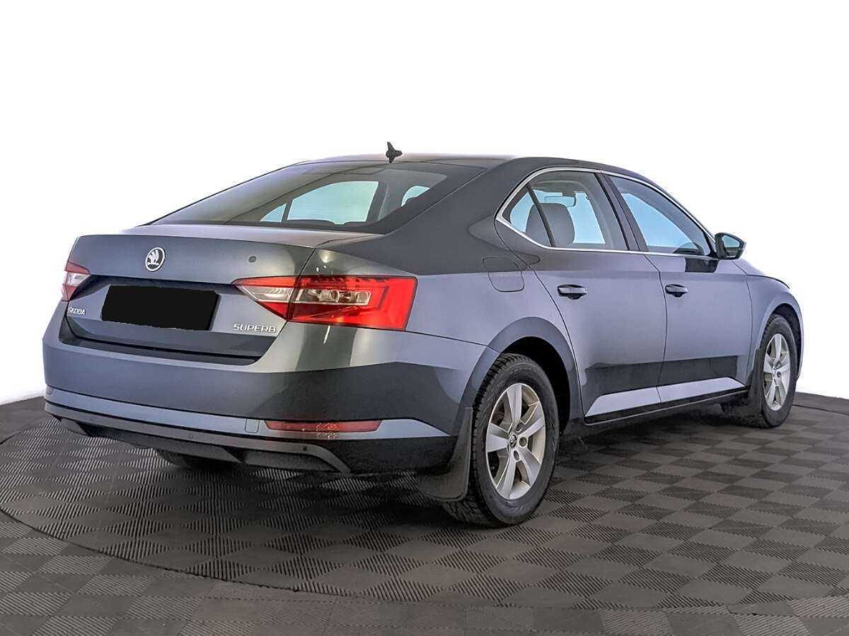 Skoda Superb с пробегом — 2019 год. Фото: #4