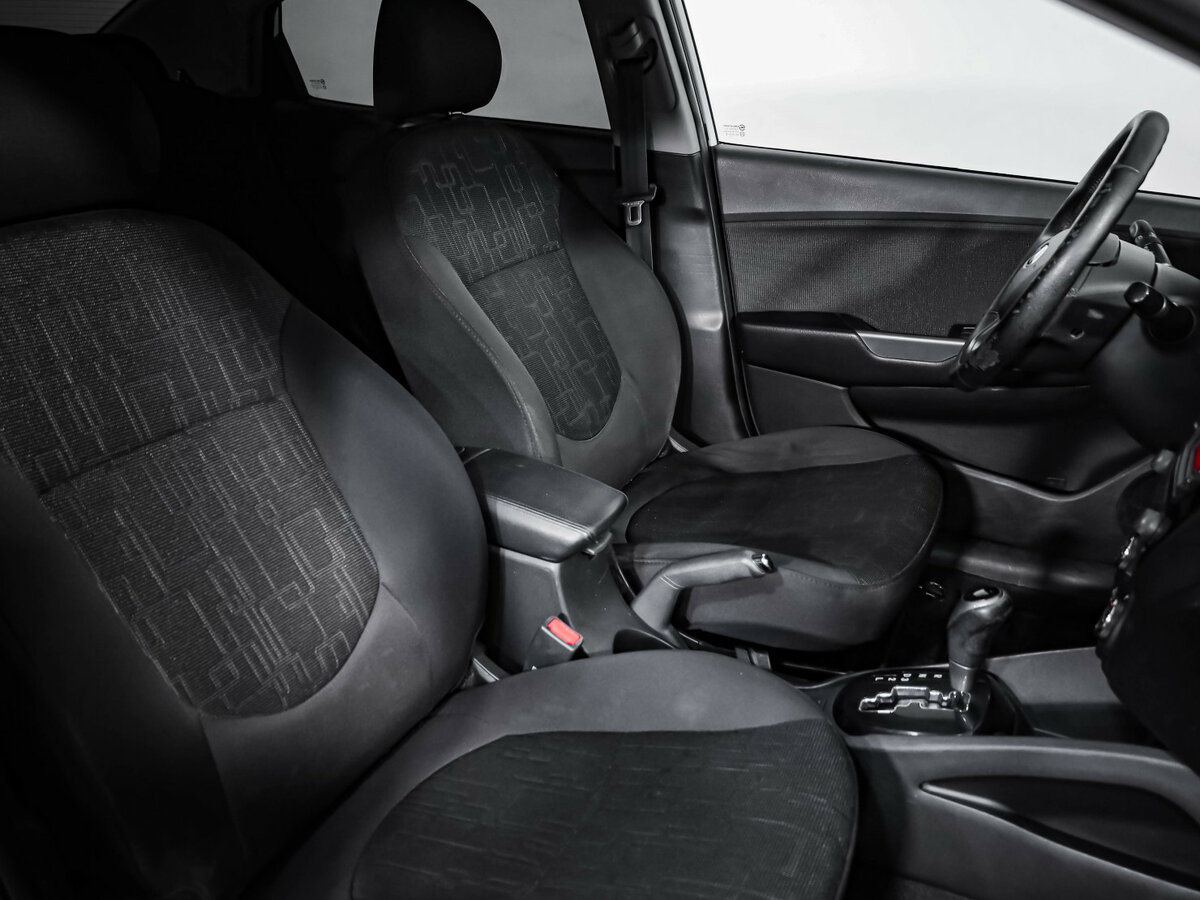 Kia Rio с пробегом — 2013 год. Фото: #15