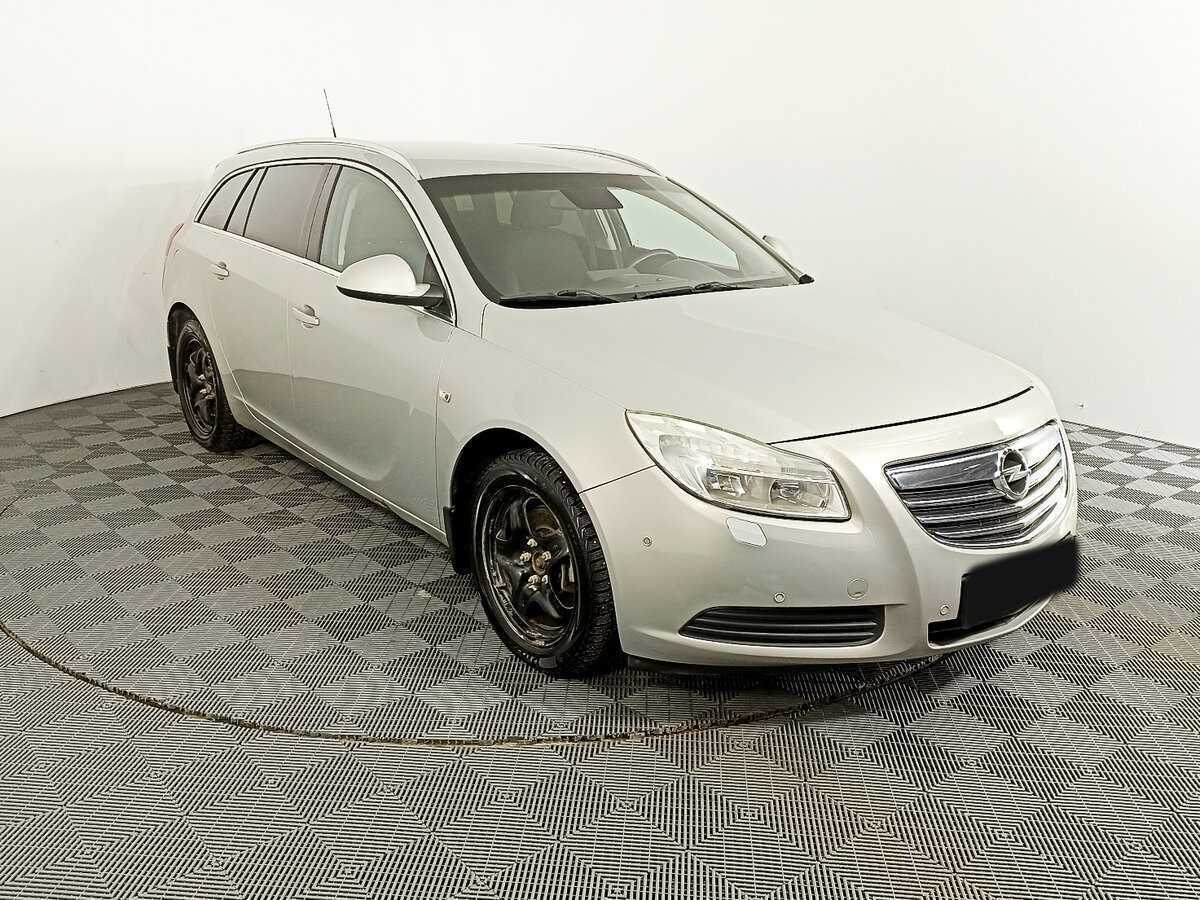 Opel Insignia с пробегом — 2012 год. Фото: #2