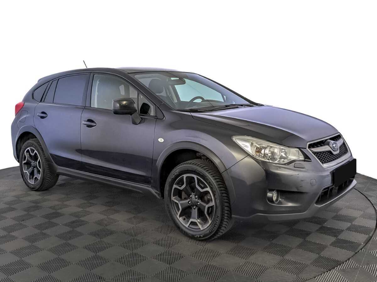 Subaru XV с пробегом — 2012 год. Фото: #2