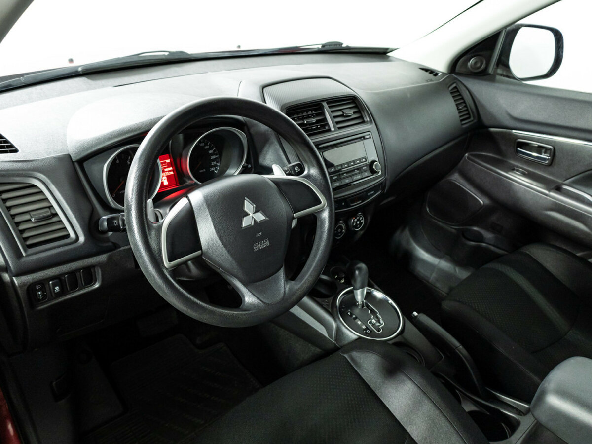 Mitsubishi ASX с пробегом — 2014 год. Фото: #10