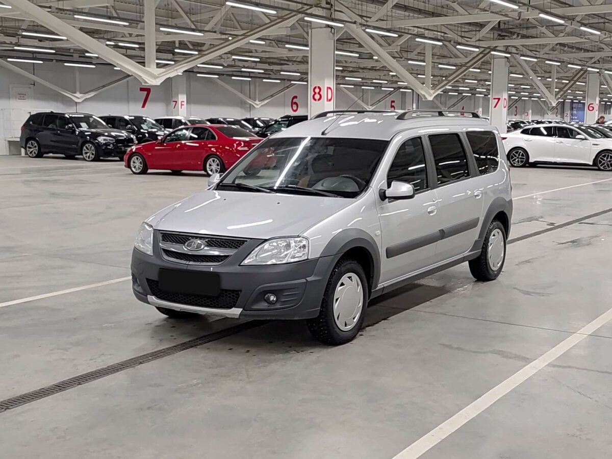 Lada (ВАЗ) Largus с пробегом — 2019 год. Посмотреть фото