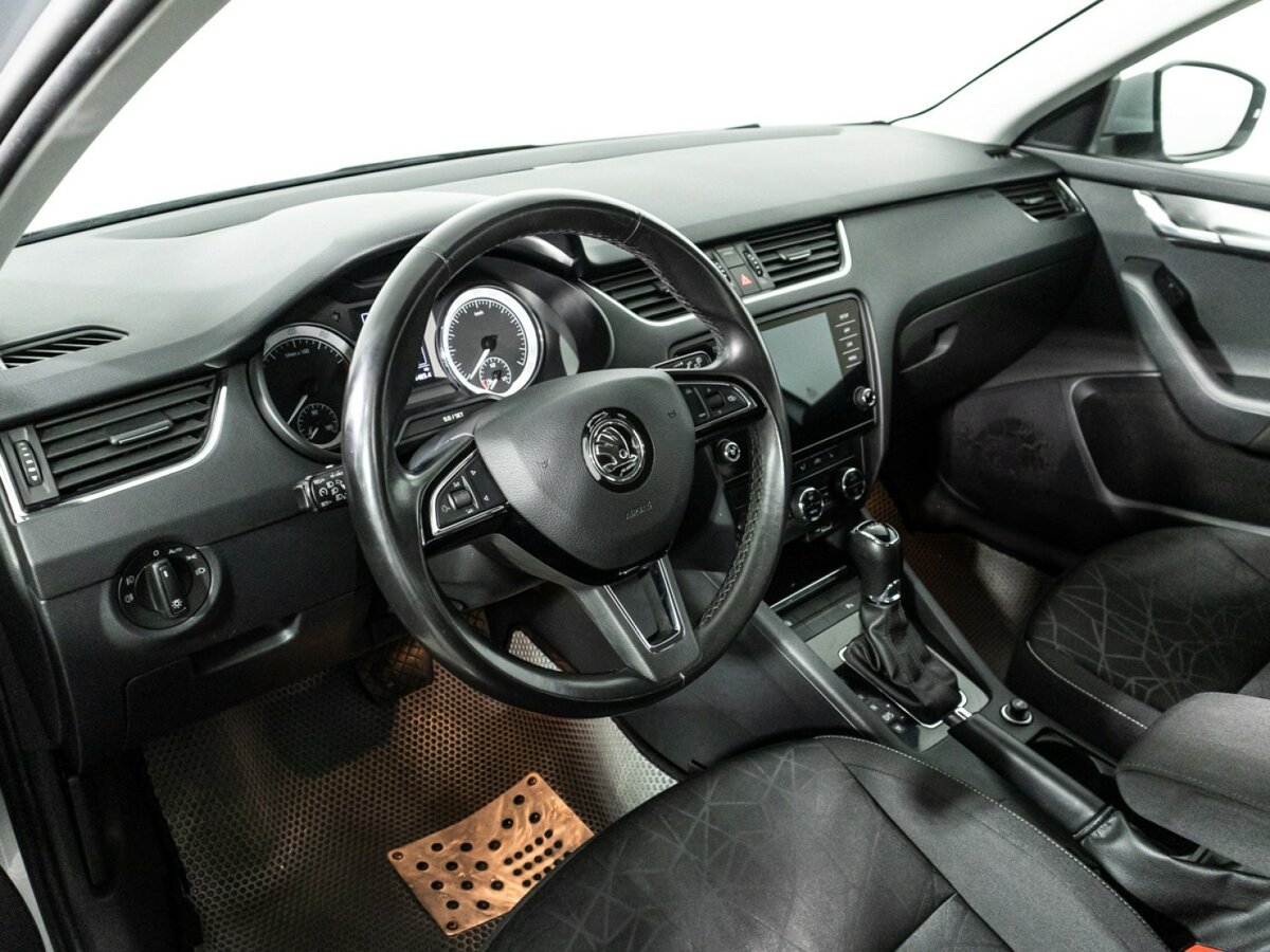 Skoda Octavia с пробегом — 2020 год. Фото: #10