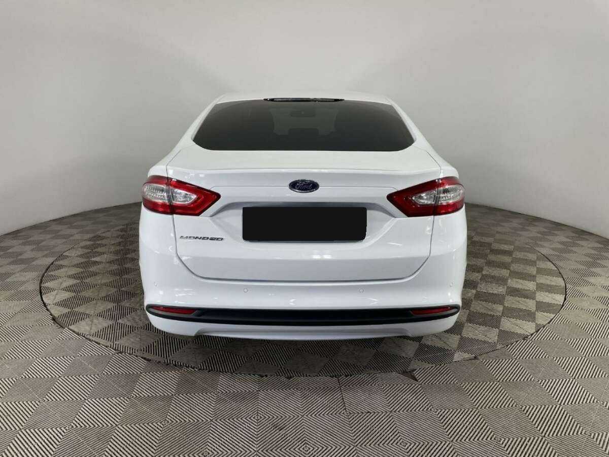 Ford Mondeo с пробегом — 2015 год. Фото: #2