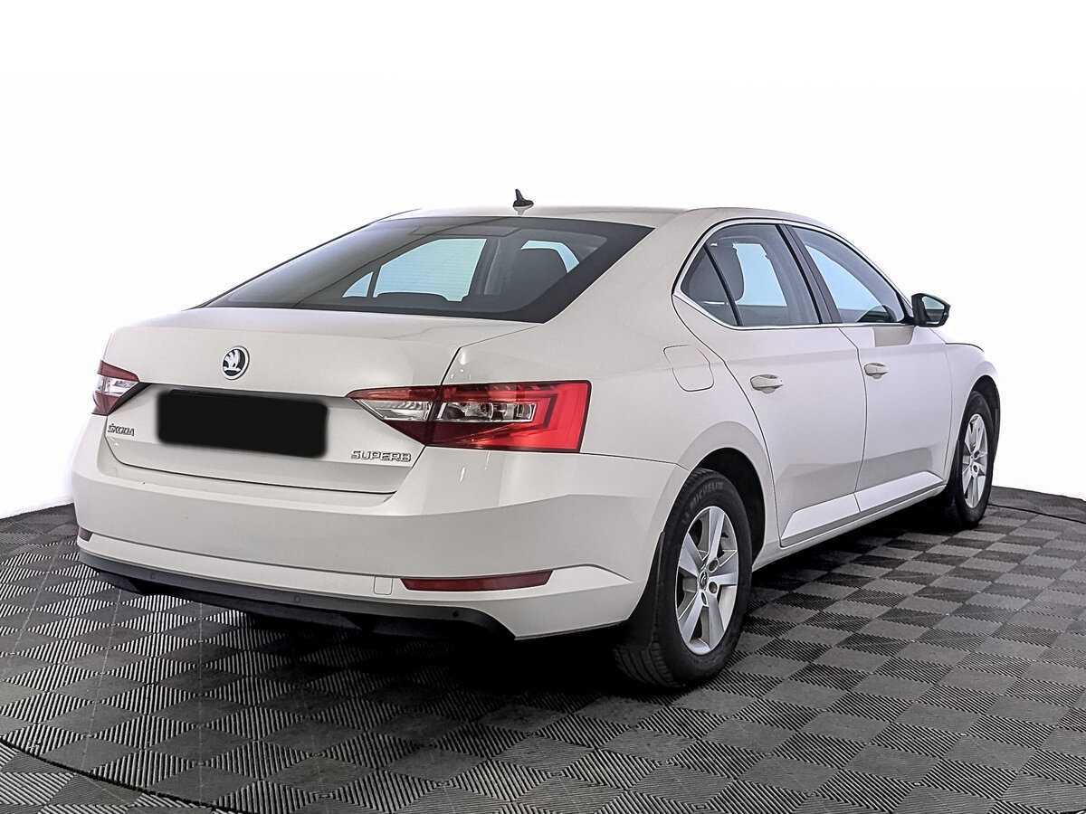 Skoda Superb с пробегом — 2017 год. Фото: #4